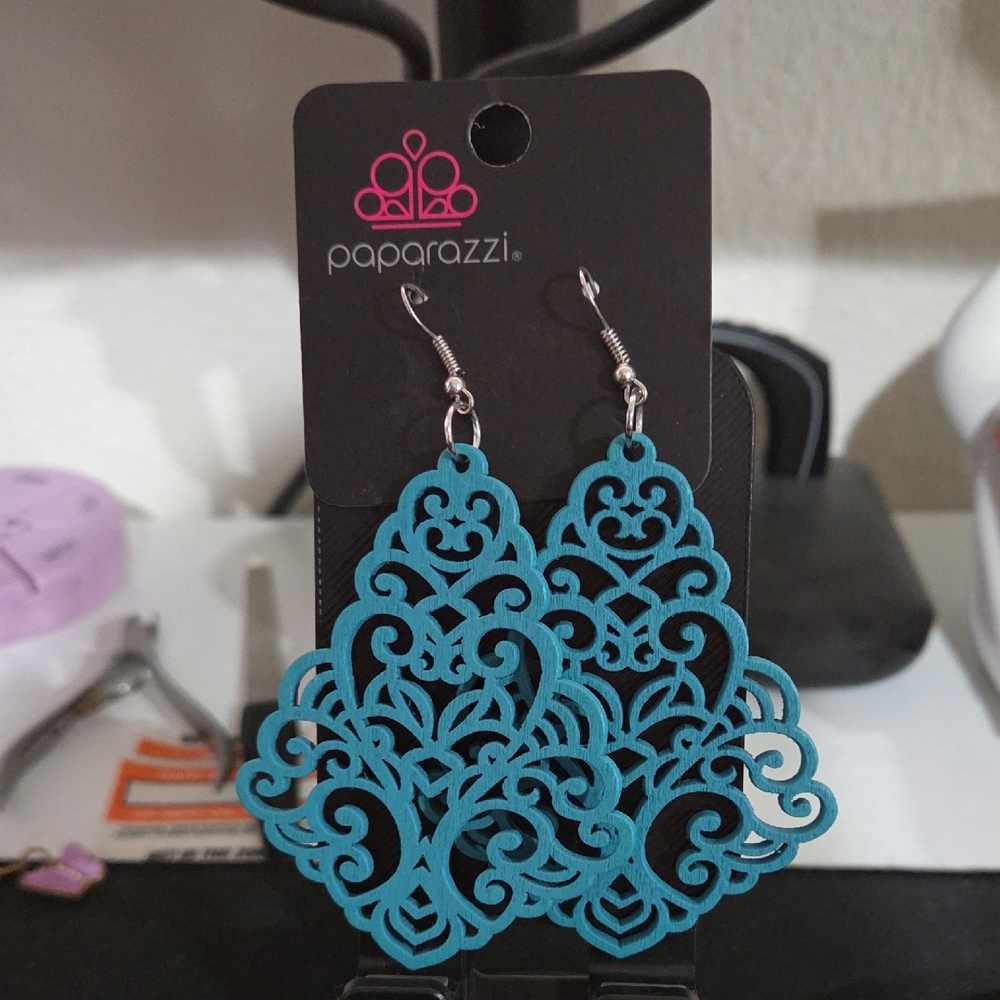 Paparazzi Turquoise Filigree Earrings*ONLY BUNDLED*